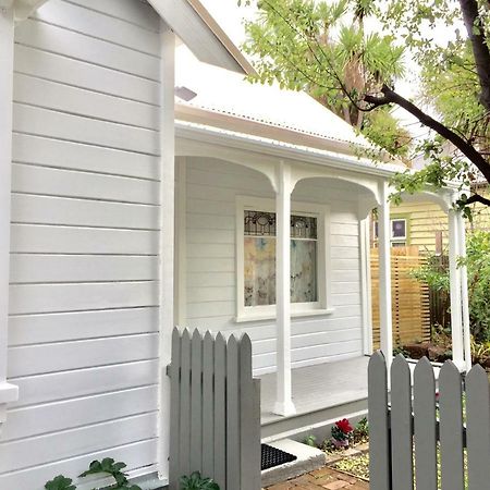 Villa G- House Christchurch Esterno foto